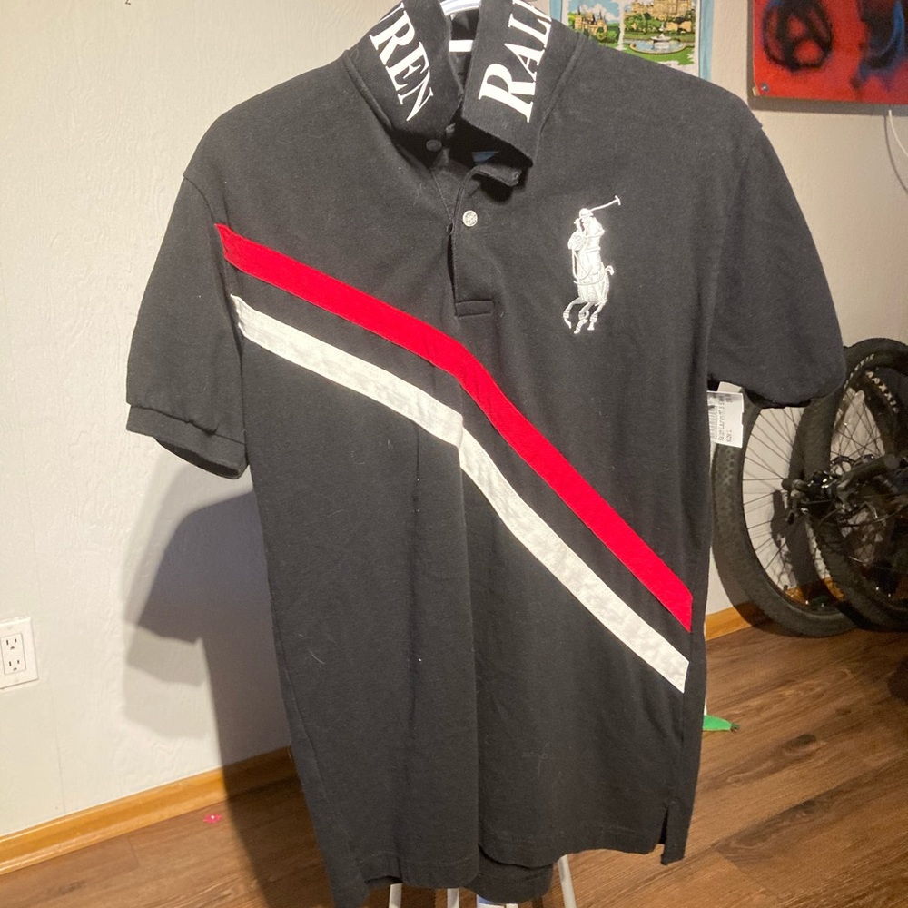 Big Pony Polo with collar lettering